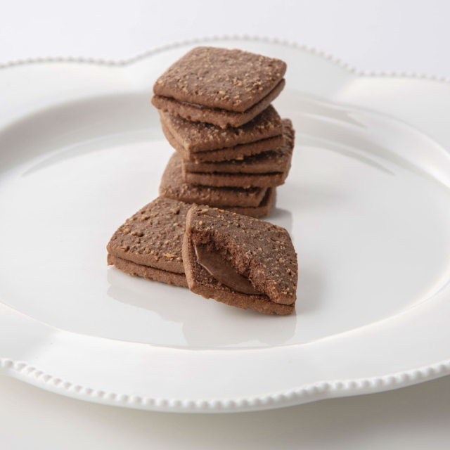 鹿鳴館 プティ・フール・セック中