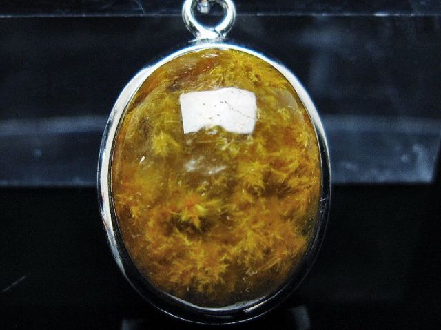 タイチンフラワー水晶ペンダント[T111-5958]