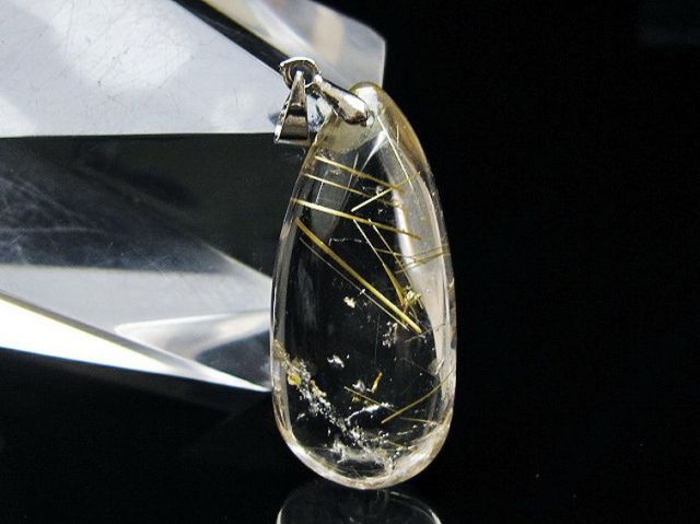ゴールドタイチンルチルペンダント[T134-3902]