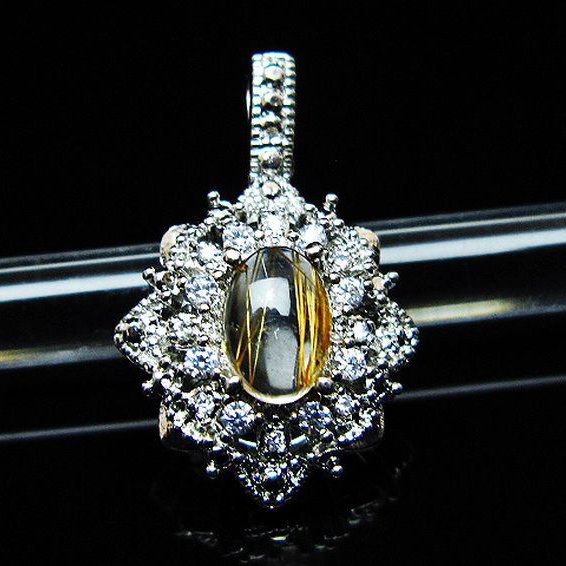 ファイナルグレード金針ルチル水晶ペンダント[T134-4376]