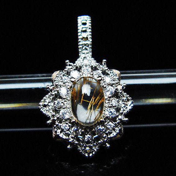 ファイナルグレード金針ルチル水晶ペンダント[T134-4389]