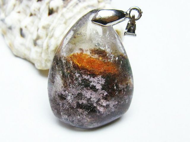 ガーデン水晶ペンダント[T136-4080]