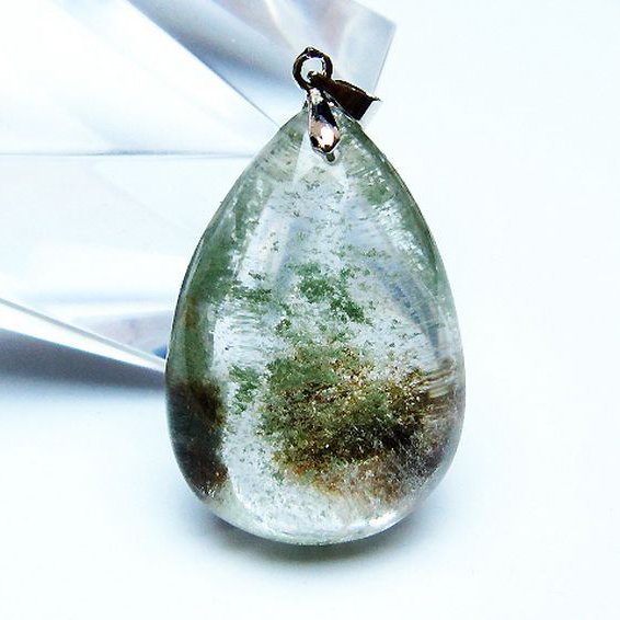 パワーストーン 天然石 ガーデン水晶ペンダント[T136-4551]