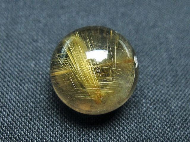 ゴールドタイチンルチル入り水晶丸玉 14mm [T145-2223]
