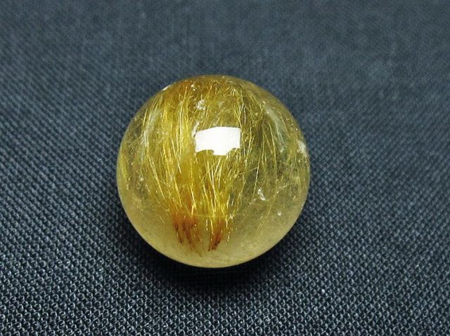 ゴールドタイチンルチル入り水晶丸玉 17mm [t145-2263]