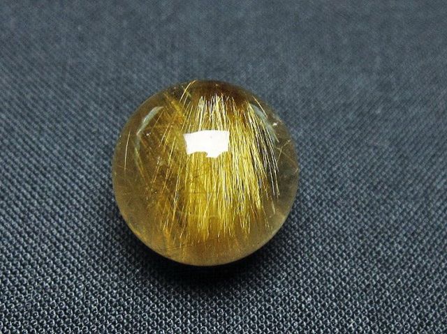 ゴールドタイチンルチル入り水晶丸玉 16mm [t145-2282]