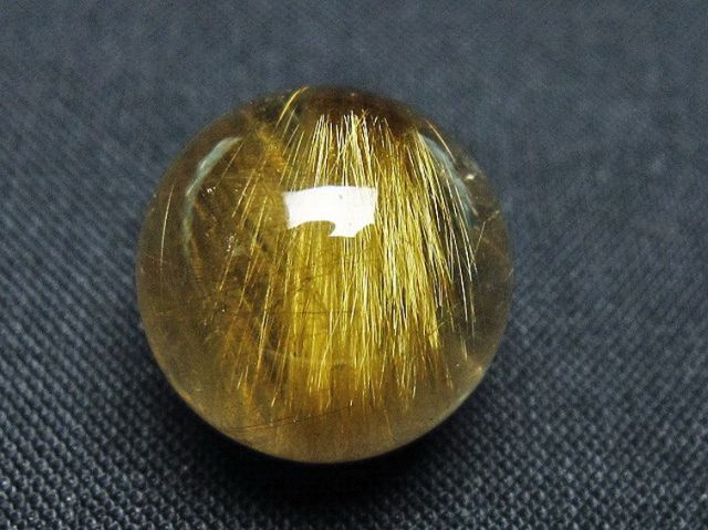 ゴールドタイチンルチル入り水晶丸玉 16mm [t145-2282]