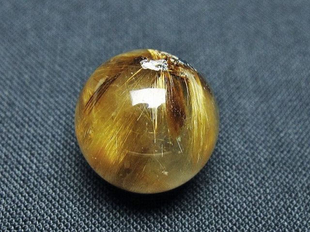 ゴールドタイチンルチル入り水晶丸玉 15mm [t145-2299]