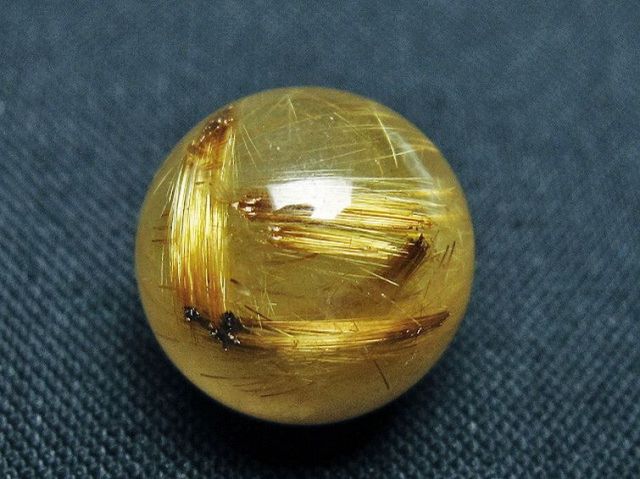 ゴールドタイチンルチル入り水晶丸玉 14mm [T145-2307]