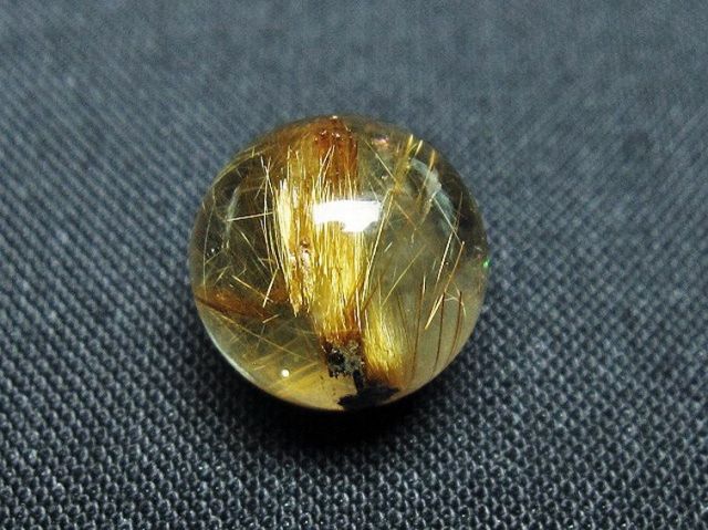 ゴールドタイチンルチル入り水晶丸玉 12mm [T145-2349]