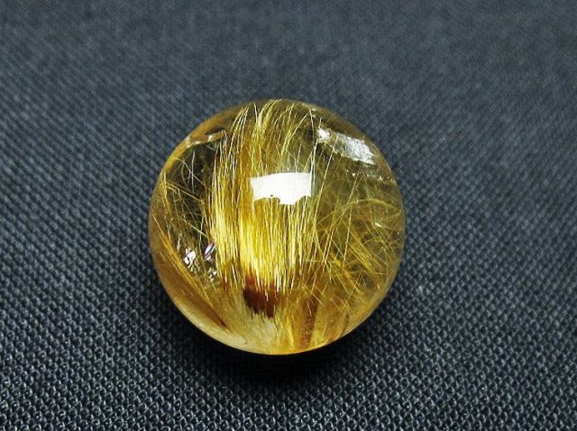 ゴールドタイチンルチル入り水晶丸玉 16mm [T145-2368]