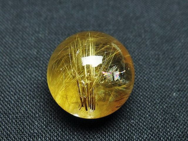 ゴールドタイチンルチル入り水晶丸玉 16mm [T145-2368]