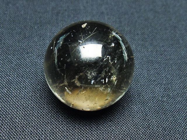 ゴールドタイチンルチル入り水晶丸玉 24mm [T145-2398]