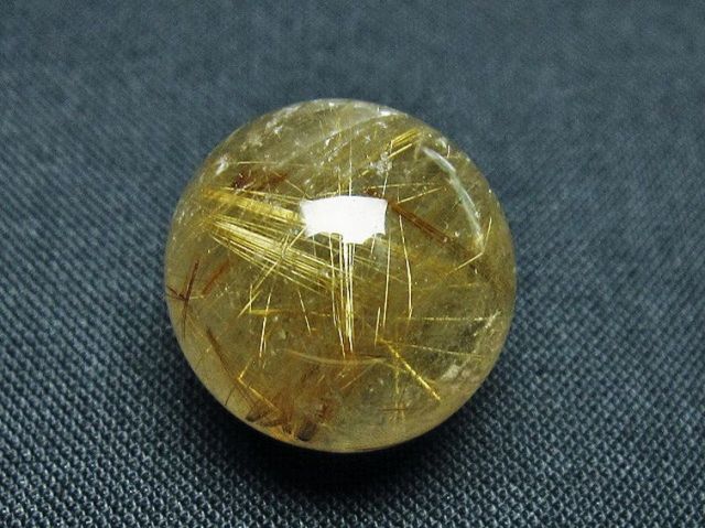 ゴールドタイチンルチル入り水晶丸玉 18mm [T145-2443]