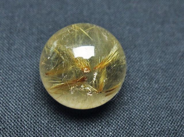 ゴールドタイチンルチル入り水晶丸玉 18mm [T145-2450]
