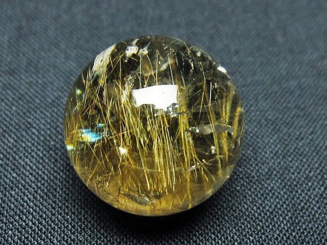 ゴールドタイチンルチル入り水晶丸玉 20mm [t145-2467]