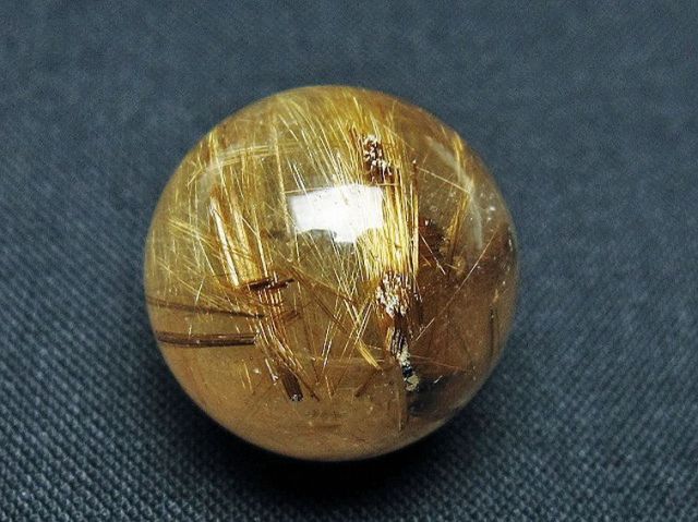 ゴールドタイチンルチル入り水晶丸玉 20mm [T145-2475]