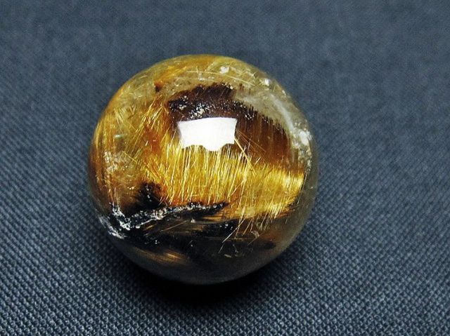 ゴールドタイチンルチル入り水晶丸玉 22mm [t145-2509]