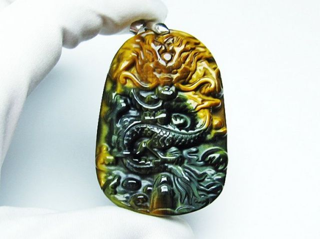 タイガーアイ 手彫り龍 ペンダント[T152-995]