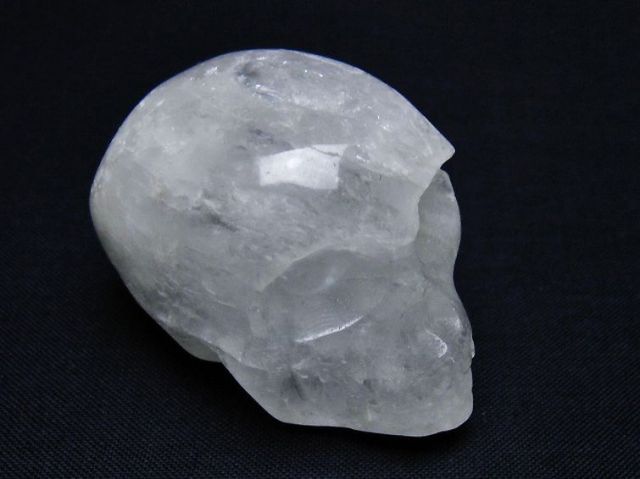ヒマラヤ水晶ドクロ[T215-3937]