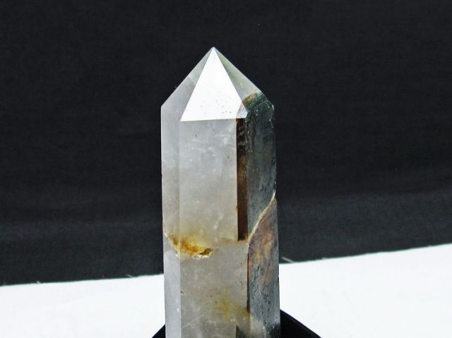 ガーデン水晶六角柱 [t222-2145]