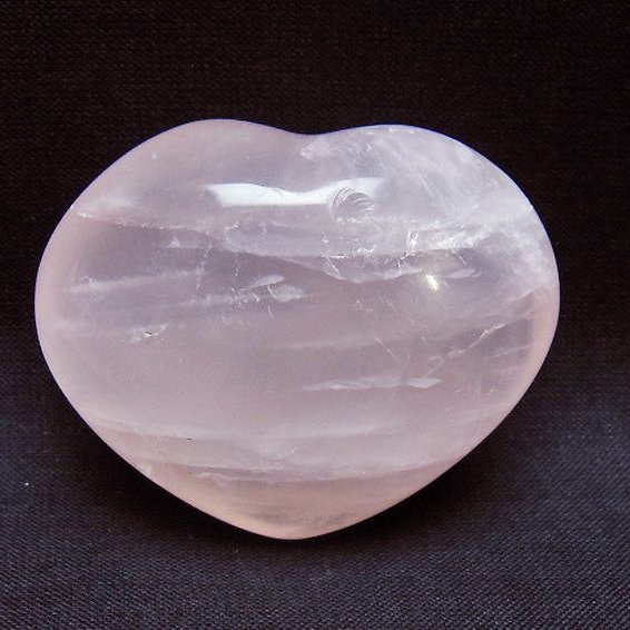 ローズクォーツ ハート原石 [t225-8645]