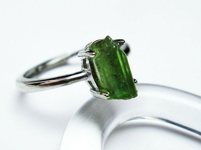 緑トルマリン指輪(15号) [t254-2615]