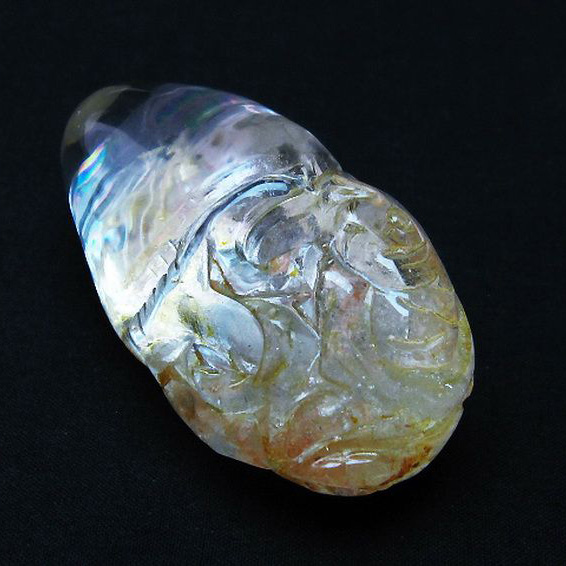 ヒマラヤ水晶 手彫り 魚 置物[T261-1051]