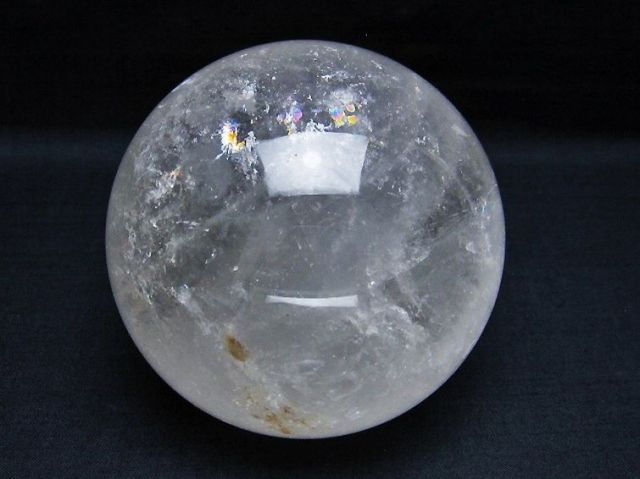 水晶玉 直径10.5cm 重さ1.68kg 水晶玉 直径10.5cm 重さ1.68kg - メルカリ