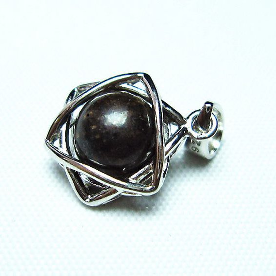 コンドライト「サハラNWA869隕石」ペンダント[T298-564]