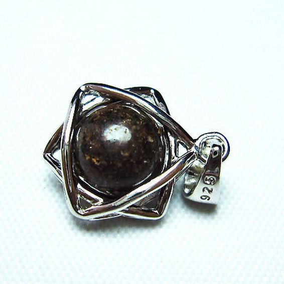 コンドライト「サハラNWA869隕石」ペンダント[T298-586]