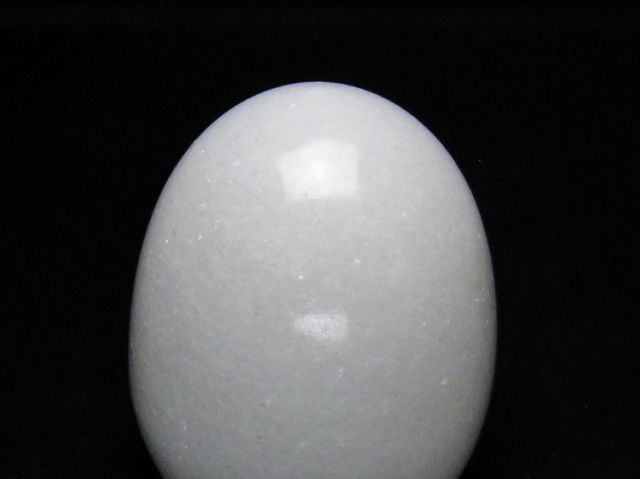 漢白玉たまご置物 [t306-3257]