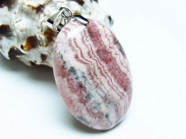 インカローズ(ロードクロサイト)ペンダント[T313-5596]