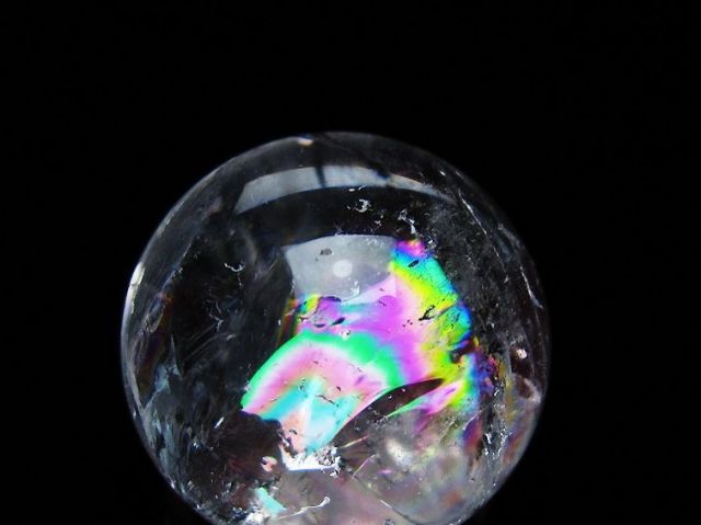 虹入りヒマラヤ水晶丸玉 28mm [T317-5106]