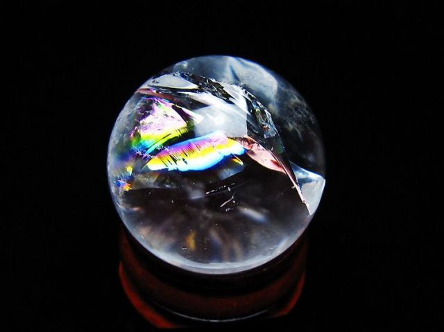 虹入りヒマラヤ水晶丸玉 26mm [T317-5192]