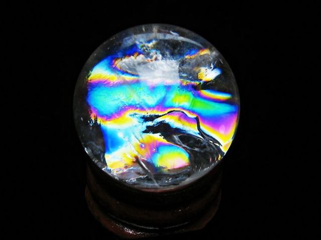 虹入りヒマラヤ水晶丸玉 26mm [t317-5373]