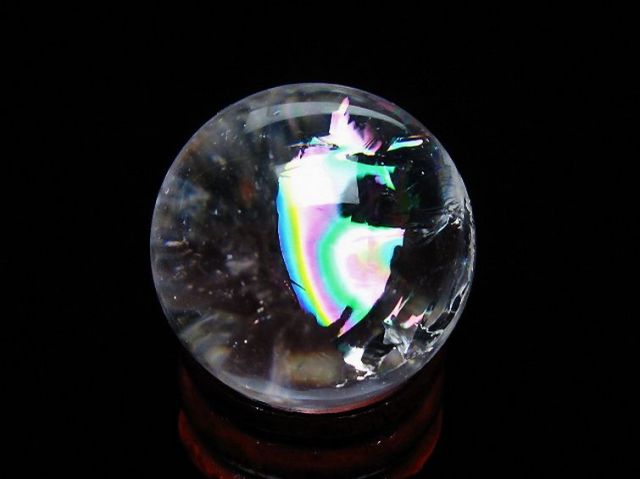 虹入りヒマラヤ水晶丸玉 27mm [t317-5375]
