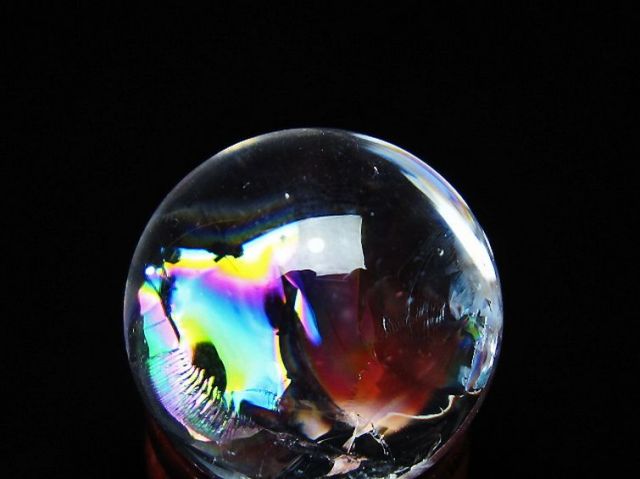 虹入りヒマラヤ水晶丸玉 25mm [t317-5385]