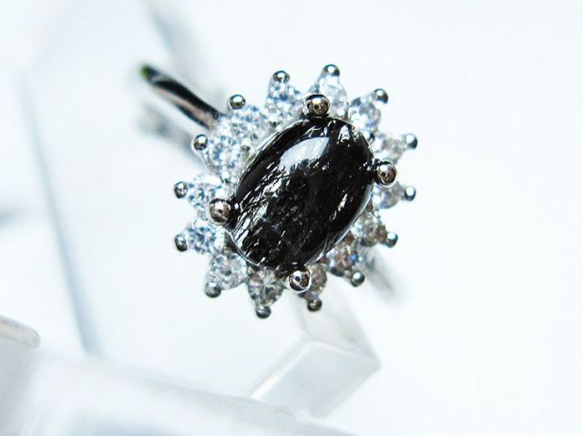 【インタリヨ】水晶「教えの父　釈迦如来」(ブラックルチル入) ブラックルチルクォーツ指輪(14号) [t343-1365]