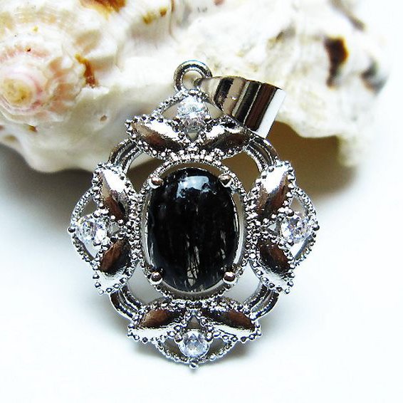 ブラックルチルクォーツペンダント [t343-1581]