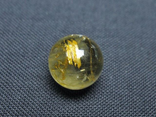 ゴールドタイチンルチル入り水晶丸玉 10mm [t355-1180]