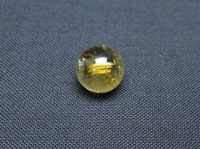 ゴールドタイチンルチル入り水晶丸玉 10mm [t355-1180]