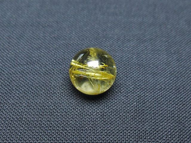 ゴールドタイチンルチル入り水晶丸玉 10mm [t355-1191]