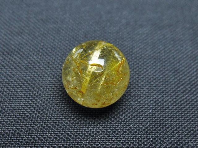 ゴールドタイチンルチル入り水晶丸玉 10mm [t355-1199]