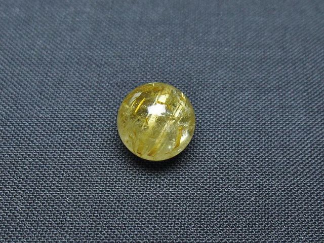 ゴールドタイチンルチル入り水晶丸玉 10mm [t355-1199]