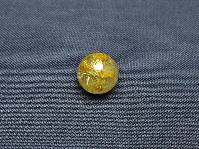 ゴールドタイチンルチル入り水晶丸玉 10mm [t355-1210]