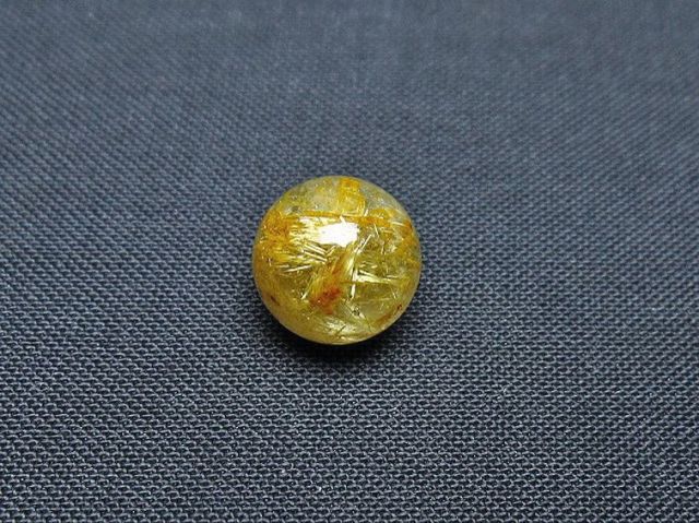 ゴールドタイチンルチル入り水晶丸玉 10mm [t355-1210]
