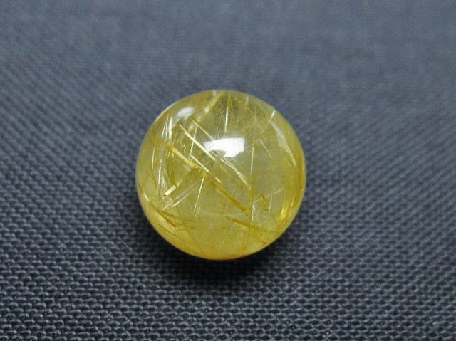ゴールドタイチンルチル入り水晶丸玉 10mm [T355-1225]