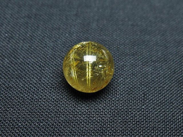 ゴールドタイチンルチル入り水晶丸玉 10mm [T355-1431]