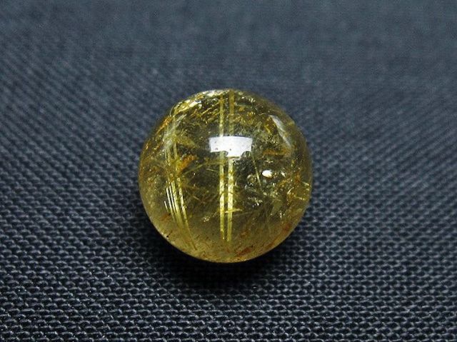 ゴールドタイチンルチル入り水晶丸玉 10mm [T355-1431]